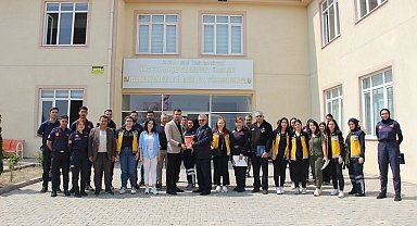Kayseri İtfaiyesi üniversitelilere mesleği tanıttı