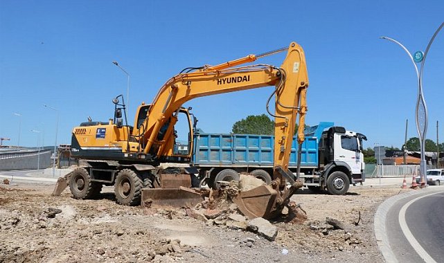 Kocaeli'de Yeşilova-Solaklar Kavşağı'nda çevre düzenlenmesi