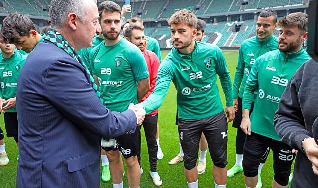 Kocaelispor'a Başkan Büyükakın'dan moral ziyareti