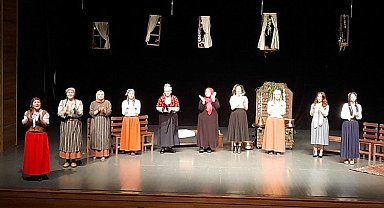 Küçük Köy'ün Büyük Kadınları tam not aldı