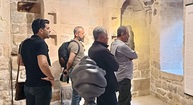''Kutsal İnsan ve Çıplak Hayat Sergisi'' Mardin'de sanatseverler ile buluştu