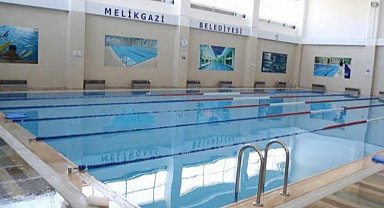Melikgazi'de yüzme bilmeyen kalmayacak