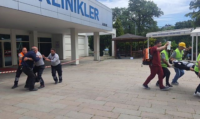Orhaneli'de hastanede deprem tatbikatı