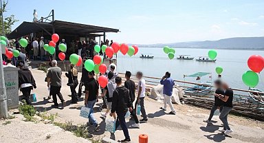 Özgürlük balon uçurarak kutlandı