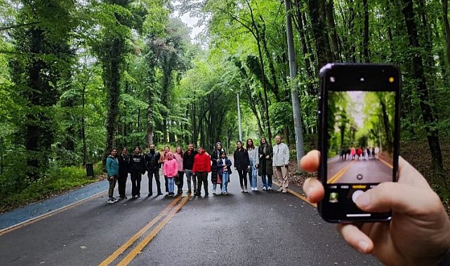 Sakarya'da dereceye giren öğrenci ve ailelerine turizm gezisi