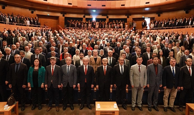 Vali Demirtaş, yeni müfredat toplantısına katıldı
