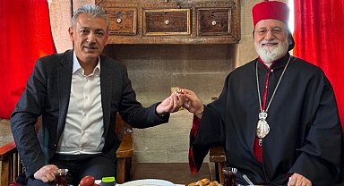 Vali Tuncay Akkoyun'dan Süryanilere Paskalya ziyareti