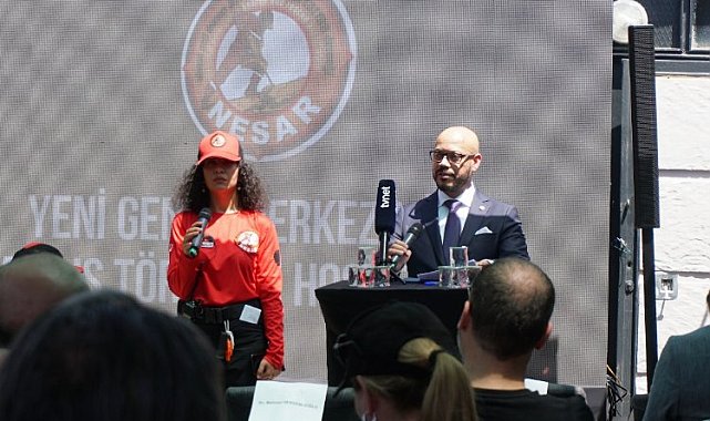 Arama kurtarmaya El Salvador damgası