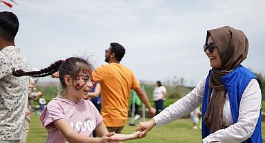 Bakan Bak 'Çok eğlenecek, çok öğreneceksiniz' diye müjdeledi