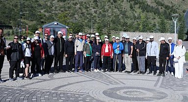 Başkan Büyükkılıç, doğa yürüyüşüne katıldı