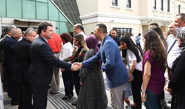 Başkan Erkan Aydın personel ile bayramlaştı