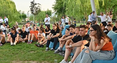 Başkan Ferdi Zeyrek'ten öğrencilere müjde