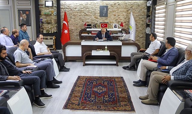 Başkan Öztürk birim müdürleriyle toplantı yaptı
