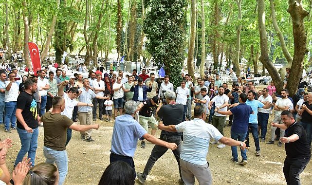 Bursa'da Burulaş ailesi piknikte buluştu