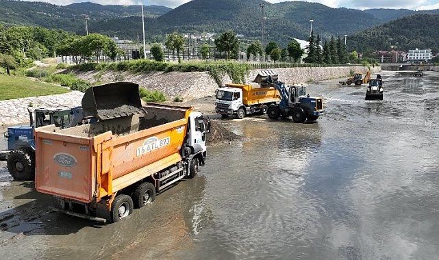 Bursa'nın derelerine yaz temizliği