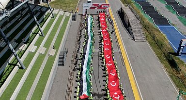 Dünya Bisiklet Günü'nde pedallar Filistinli çocuklar döndü