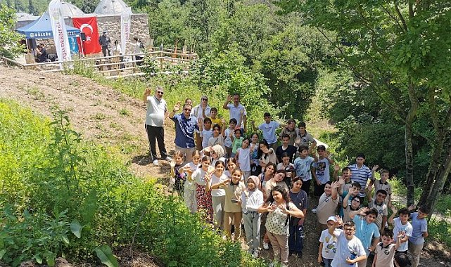 Gölcük'te tarihi hamama ziyaretçi akını