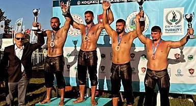 İzmit Belediyespor Güreş Takımı madalyaya doymuyor