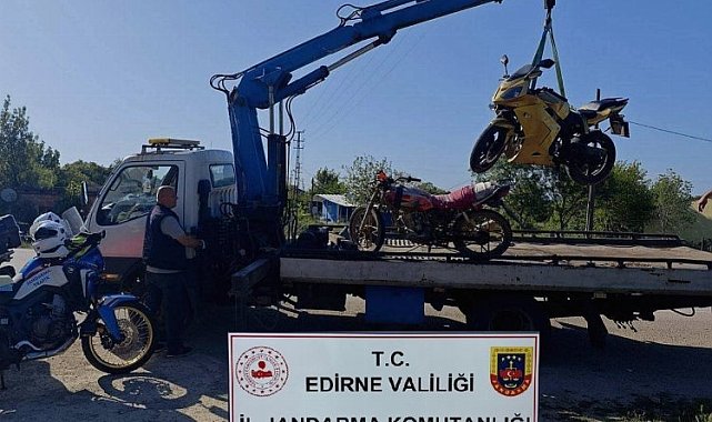 Keşan'da motosiklet sürücülerine trafik jandarma'dan uyarı!