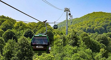 Kocaeli'de karnesini alan teleferiğe koştu