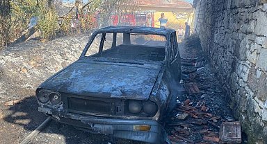 Manisa Soma'da ot yangını! Otomobil küle döndü!