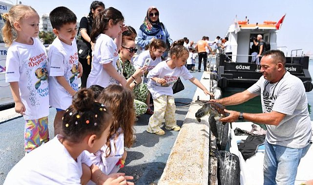 Mersin'de miniklere deniz temizliğinin önemi anlatıldı