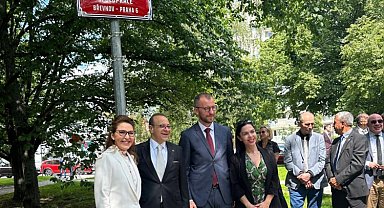 Önce Prag'da açıldı şimdi Muratpaşa'da