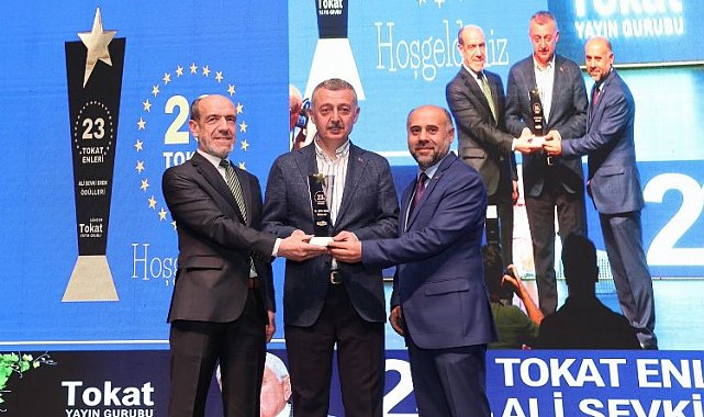 Tokatlılardan Başkan Büyükakın'a özel ödül