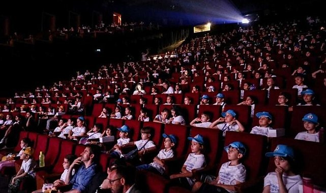 TÜİK bu verileri ilk kez yayımladı... Sinemalar 3 bine yaklaştı