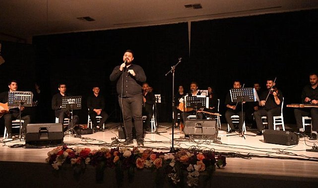 Türk Halk Müziği Konseri, müzikseverlere unutulmaz anlar yaşattı