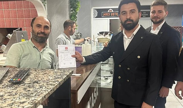 Yeniden Refahlı gençlerden Gölcük'te esnaf ziyareti