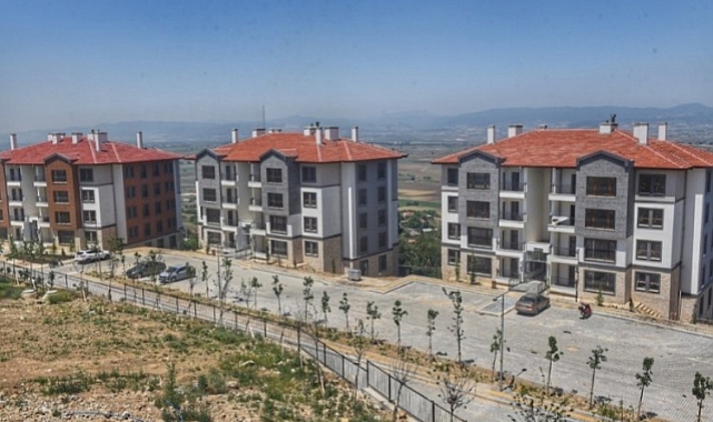 Yenişehir Subaşı TOKİ'lerinde anahtar teslim edildi
