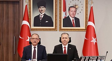 Yerlikaya ve Özhaseki kıyı şeridindeki illerin valileri ile buluştu