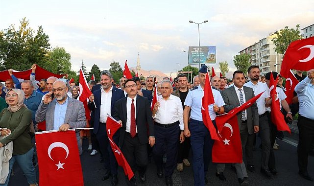 Başkan Büyükkılıç: "Kayseri'den haykırılan, hainlere gereken dersi vermenin sesidir"