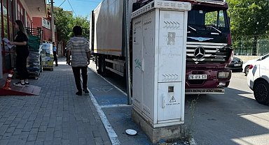 Bilinçsiz sürücüler bisiklet yollarına engel oluyor