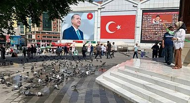 Bursa'da sıcaktan bunalan güvercinler böyle serinledi