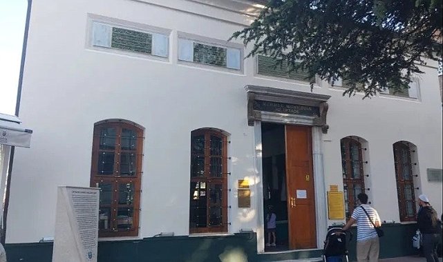 Bursa'da Üftade Türbesi turist akınına uğramaya devam ediyor