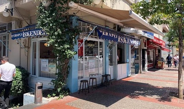 Bursa'nın iskender kebapçıları sinek avlıyor