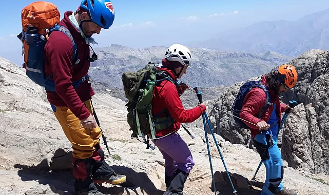 Cilo Reşko Dağı zirve tırmanışı başarı ile tamamlandı