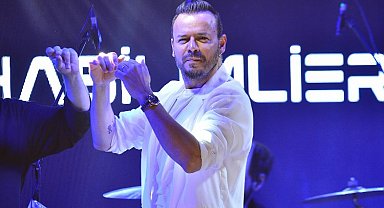 Deha Bilimlier'den sezonun ilk sahnesi