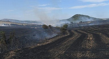 Eski çöplük sahasındaki otluk alanda yangın çıktı