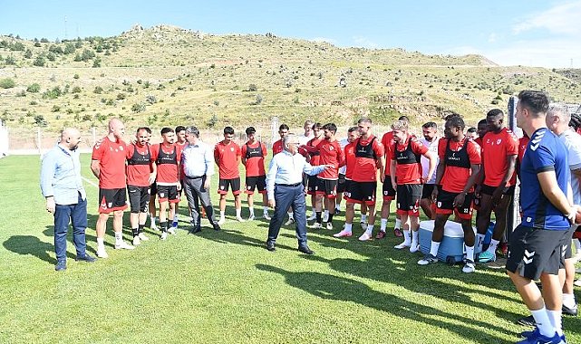 Futbol takımları Erciyes Yüksek İrtifa Kamp Merkezi'ne övgüler yağdırdı