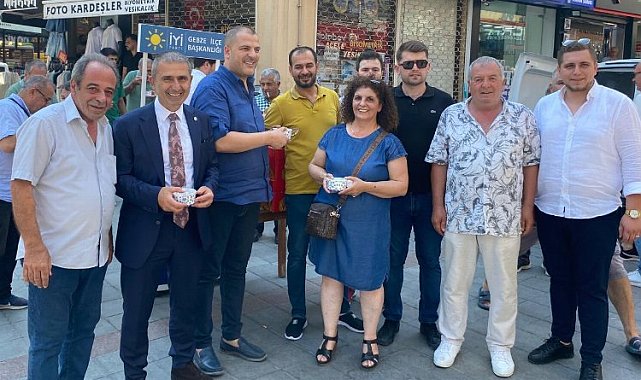 Gebze'de İYİ Parti'den 2 bin kişiye aşure ikramı