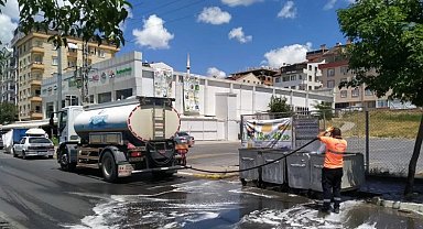 Gebze'de konteynerler dezenfekte ediliyor