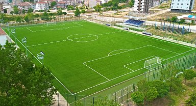 İnegöl'de Yeniceköy Futbol Sahası yenilendi