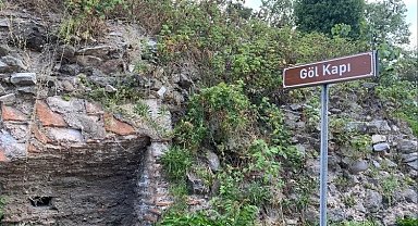İznik Göl Kapı, bakımsızlıktan görünmez hale geldi
