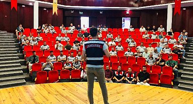 Jandarma siber dolandırıcılığa karşı Trakya Üniversitesi'nde eğitim verdi