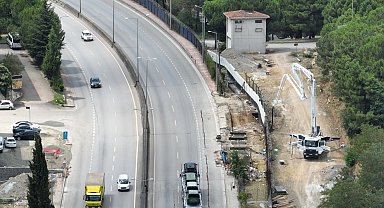 Kocaeli'de Sezai Karakoç üst geçidinde yoğun tempo