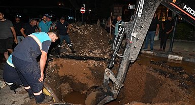 Manisa'da ekipler gece boyunca çalışarak arızayı giderdi