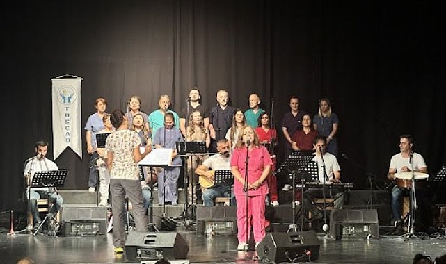 Sağlıkçılar vefa gecesinde coştu